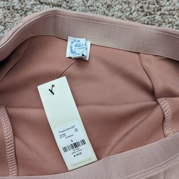 Francesca’s Faux Suede Mini Skirt | NWT | Women’s Small | Blush Pink - Picture 3 of 4